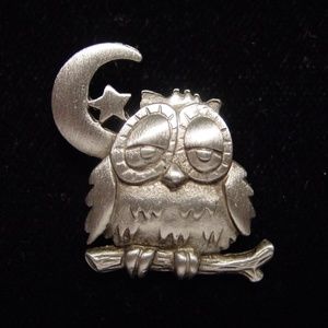 COPY - 🆕 ‘Sleepy Owl 🦉’ Tack Pin